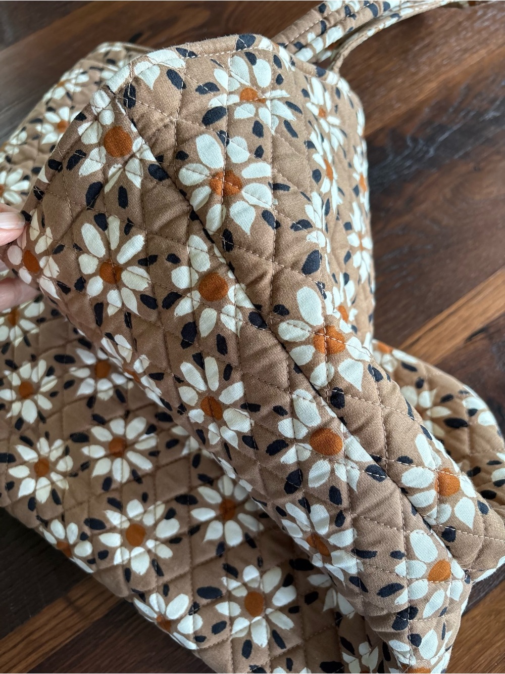 EUC Vera Bradley Grand Tote Bag, Venetian Flower Tiger’s Eye Quilted Essential - Picture 6 of 15